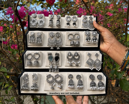 Veloura™ 16-Slot Jewellery Organizer